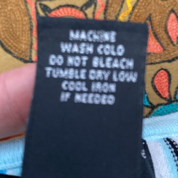 Tops - Picture 3 of 3